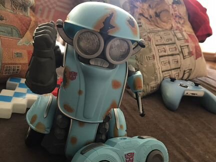 Робот автобот