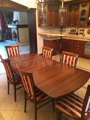 Дом 500 м² на участке 9 сот.