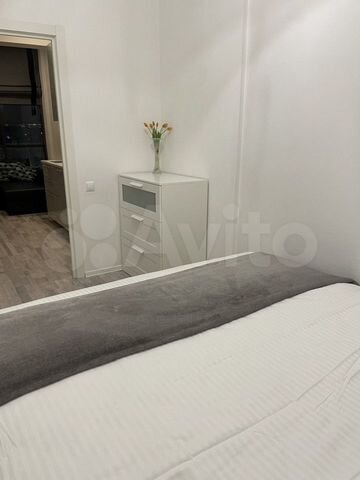 1-к. квартира, 42 м², 8/12 эт.