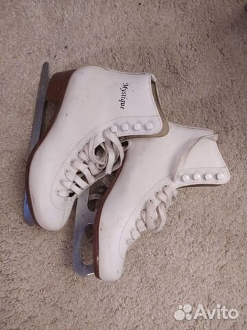 Продам фигурные коньки