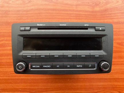 Магнитола Skoda Octavia A5 BUD 2009