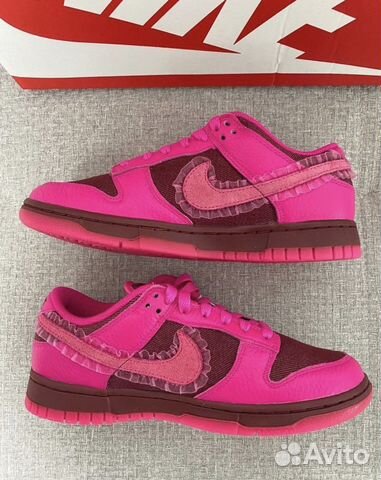 Nike Dunk Low Valentine’s Day