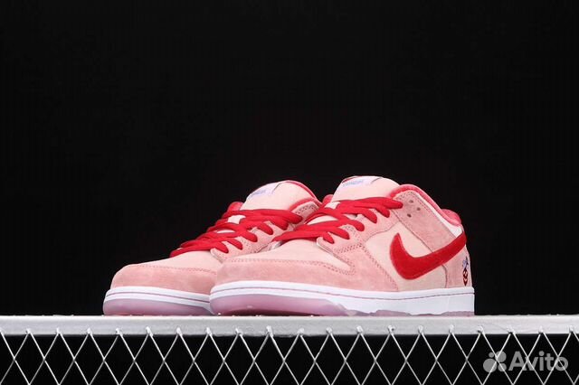 StrangeLove x Nike SB Dunk Low “Valentine’s Day”