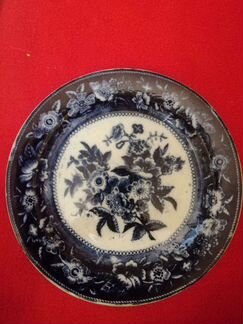 Тарелка Кузнецова. Завод Кузнецова в Будах