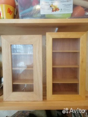 Витрина, шкафчик, стеллаж для миниатюр