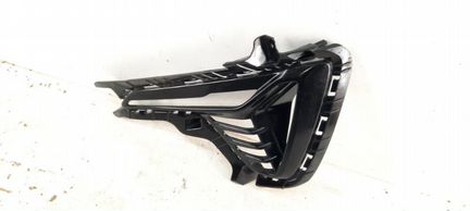 Окантовка птф передняя правая Hyundai Sonata 7 LF