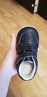 Кроссовки для малышей