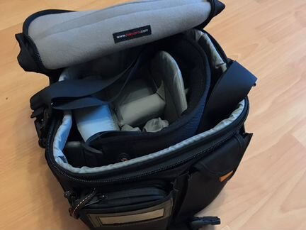 Сумка для фотоаппарата Lowepro stealth reporter d2