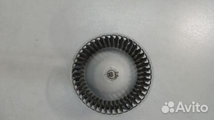 Двигатель отопителя (моторчик печки) Mazda Demio