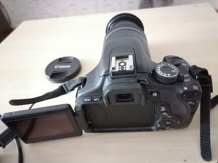 Зеркальный фотоаппарат canon 600d