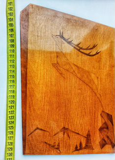 Деревянная картина с оленем