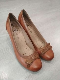 Туфли Caprice новые 36-36,5