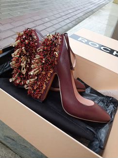 Нереальные rochas Темно-бордового оттенка