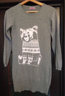 Серое платье в обтяжку с мишкой