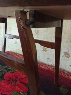 Столик журнальный