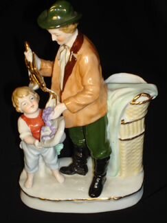 Весы.Фарфоровая статуэтка,Германия