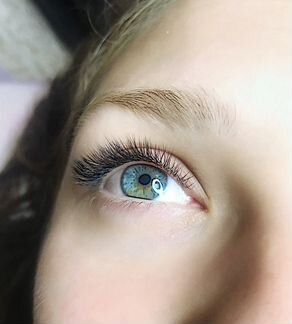 Наращивание ресниц