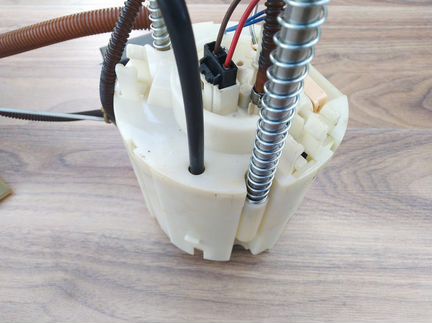 Бензонасос в баке Mercedes X164 W164