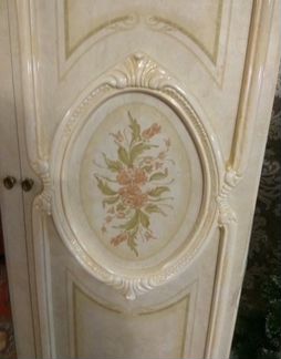 Спальный гарнитур Италия