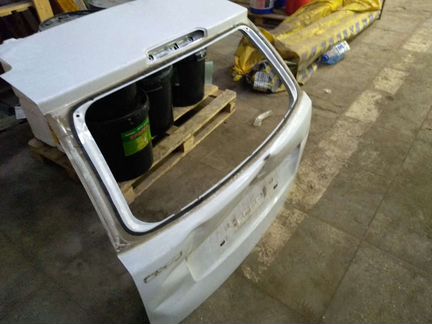 Продается б/у задняя дверь для KIA ceed универсал