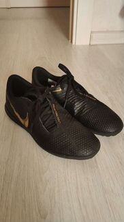 Бутсы Nike