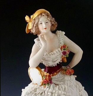 Старинная статуэтка в кружеве Германия до 1935 г