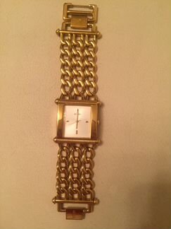 Часы Guess
