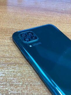 Телефон Huawei p40 lite