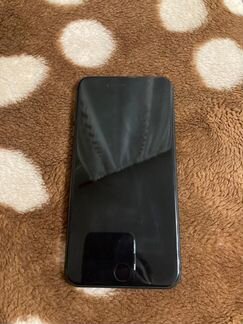 Телефон iPhone 8 Plus 64Gb