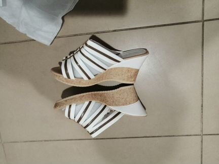 Босоножки женские новые