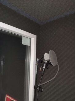 Изоляционная кабинка