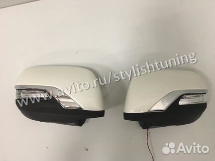 Крышки зеркал Toyota L/C 200 executive+ поворотник