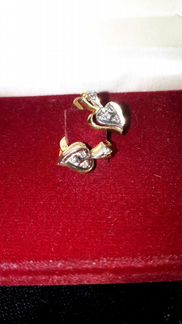 Золотые серьги и кольцо с бриллиантами