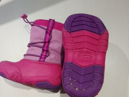 Резиновые сапоги на девочку crocs