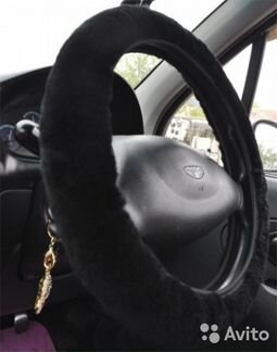 Мягкая плюшевая оплетка на руль
