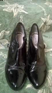 Туфли натуральная лаковая кожа