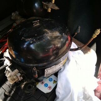 Компрессор embraco emu32clc