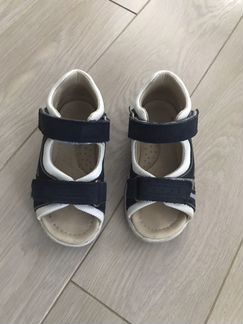 Босоножки детские