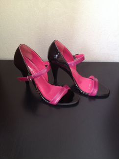 Босоножки Pier Lucci новые размер 37