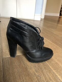 Ботильоны кожаные Calvin Klein 38