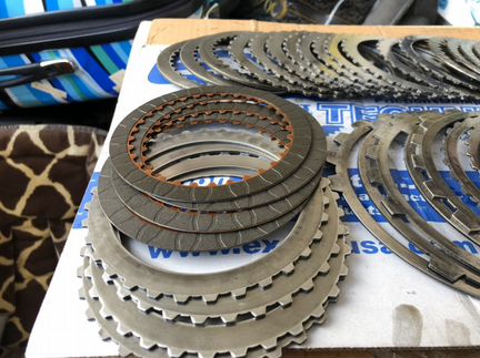 Фрикционы б/у Мазда BL 3