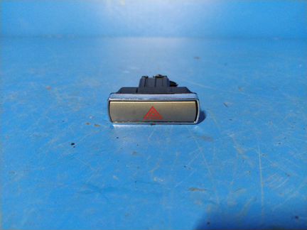 Кнопка аварийной сигнализации Ford S-Max 2006