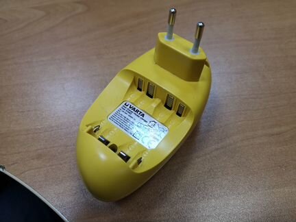 Зарядное устройство Varta Easy Energy