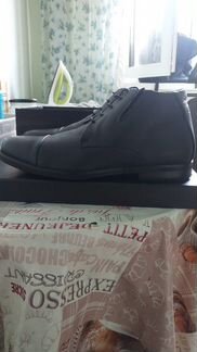 Туфли зимние С темно синем отливом. смотрятся отли