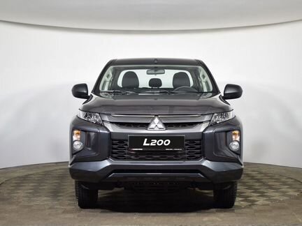 Mitsubishi L200 2.4 МТ, 2020