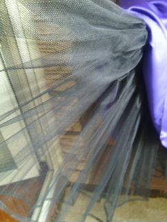 Бальное фиолетовое платье с палантином