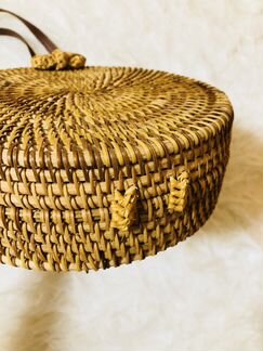 Сумка из ротанга