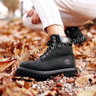 Черные ботинки