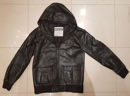 Куртка чёрная на мальчика 13-14 лет