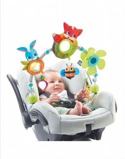 Дуга с игрушками на коляску tiny love